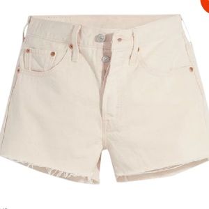 Like new, Levis 501 shorts. Colour Snow white. Size 27.